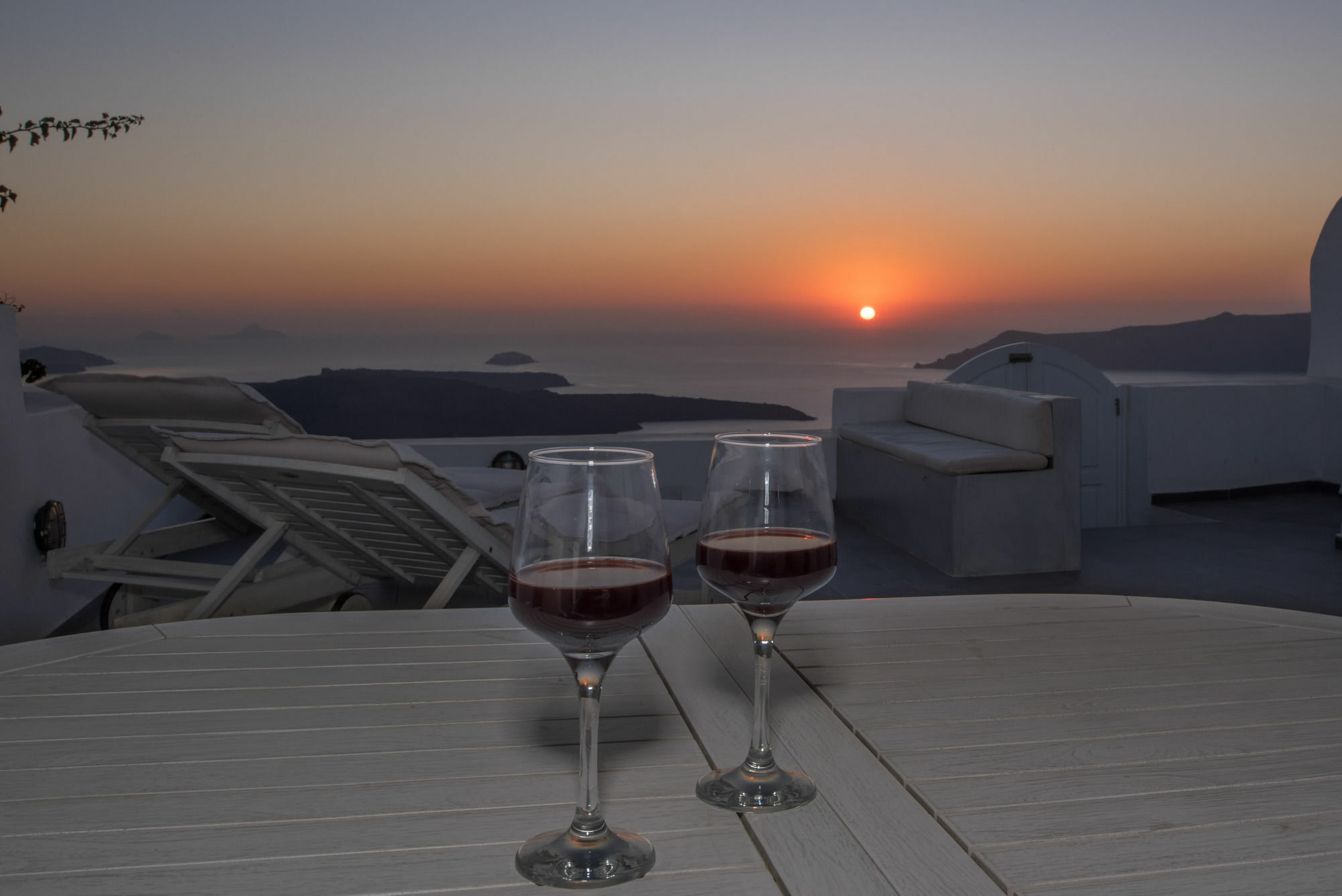 Karpimo Horizon - Caldera View With Private Hot Tub Villa Фиростефани Екстериор снимка